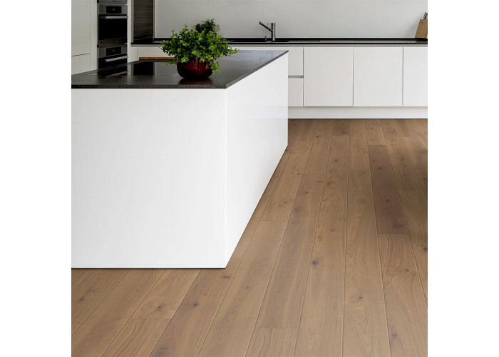 Паркетна дошка Eiche  La Ponche plank, expressive, brush Nature Protec OLIO E005C (1 сорт)